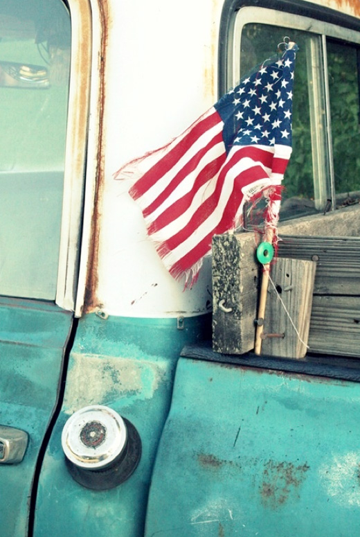 american-flag-on-car