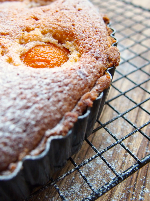 apricot-frangipane