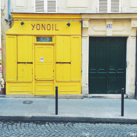 yellow-building-paris