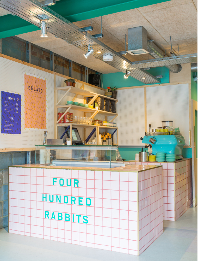 400-rabbits-pizza-restaurant-london-4