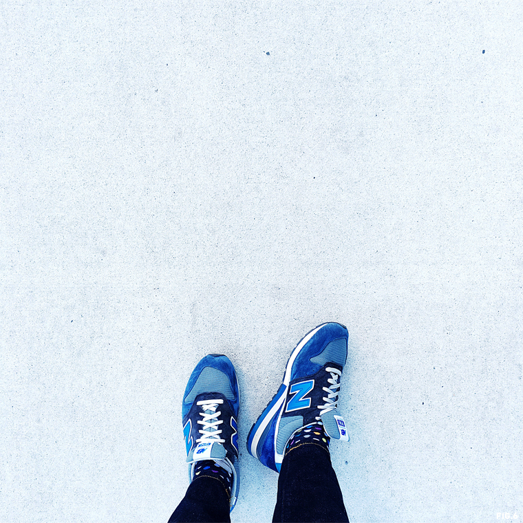 new-balance-blue-sneakers