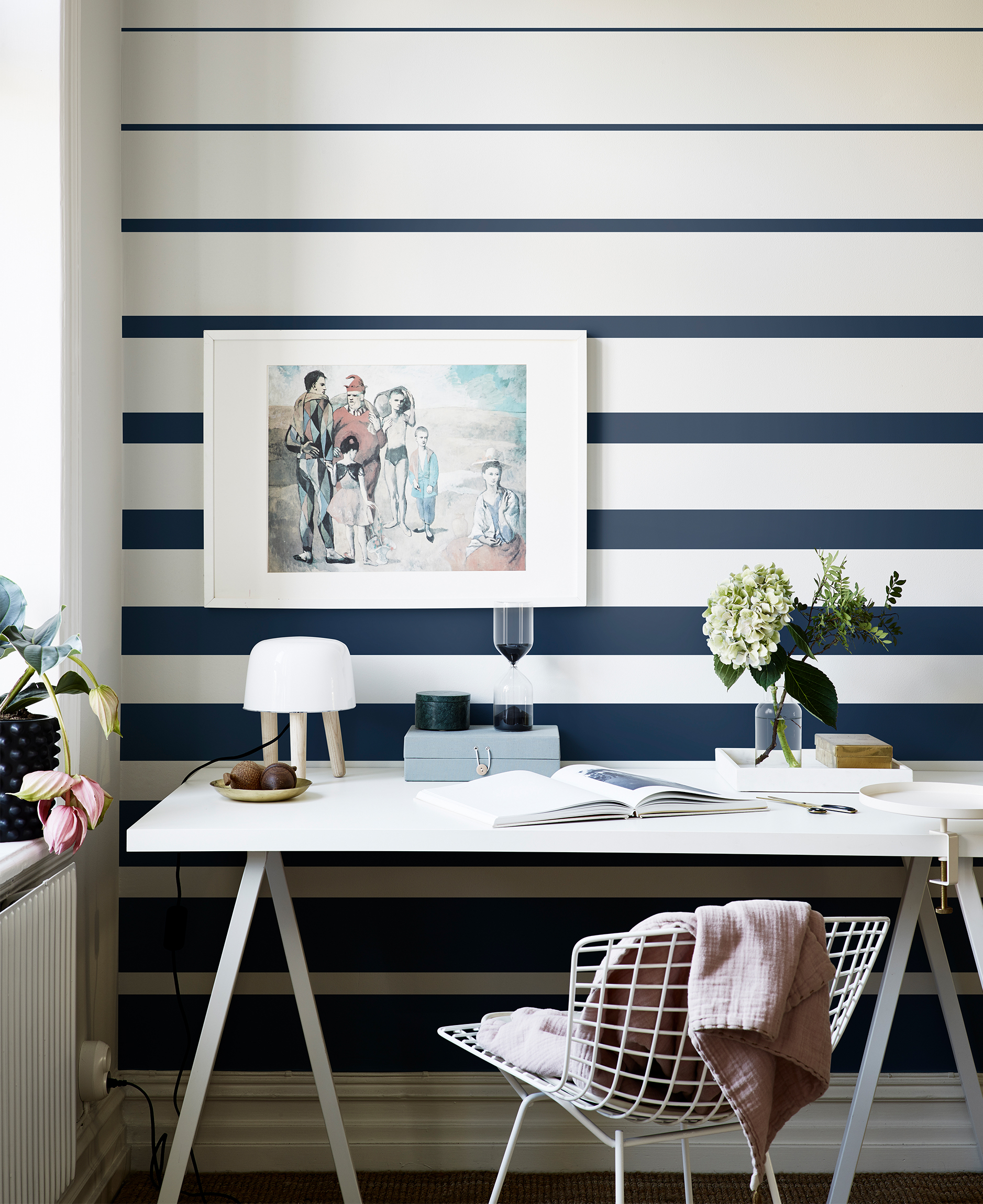 Striped Wallpaper Design Ideas